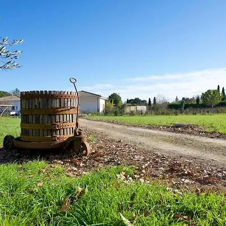 Maison De Charme A Avec Jardin Clos Holiday home *